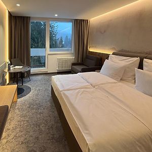 Executive Zimmer mit Kingsize-Bett